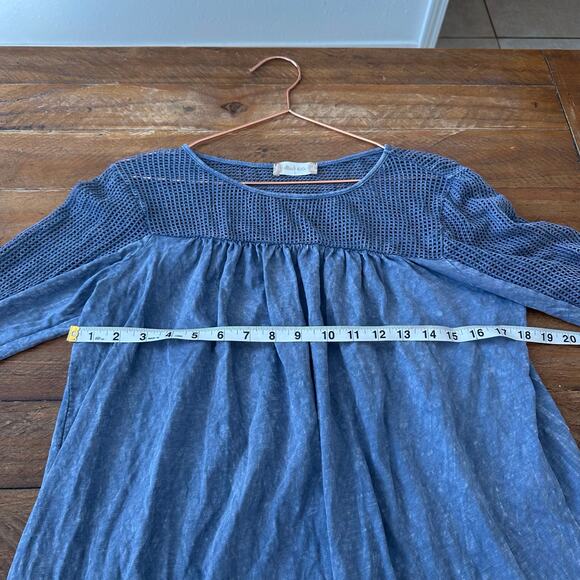 Altar’d state washed out blue tunic with netting flare sleeve babydoll large - Picture 5 of 6